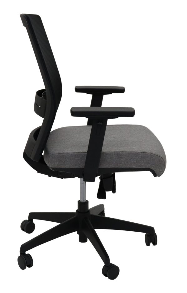 Gesture Mesh Chair - Image 5