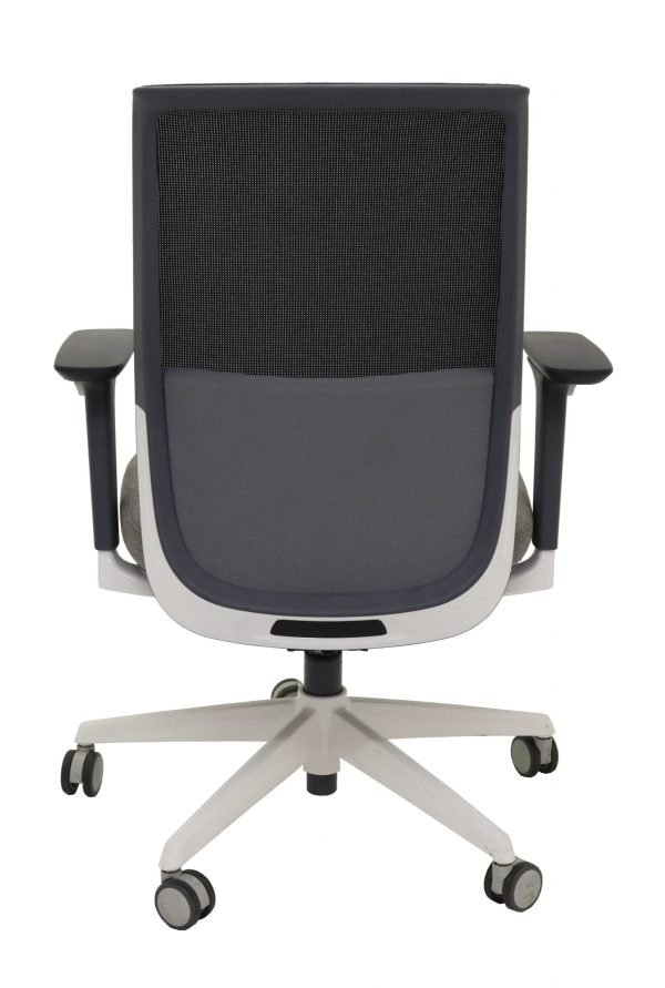 Motion Mesh Chair - Image 4