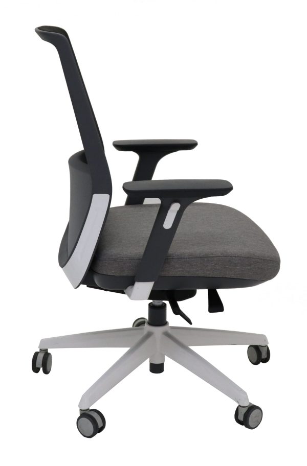 Motion Mesh Chair - Image 5